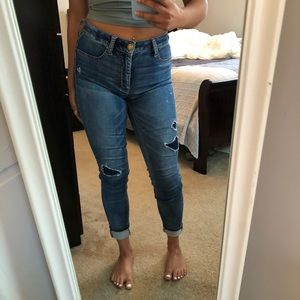 American Eagle High Waisted Distressed Jegging
